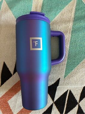 Iron Flask 32oz Co-pilot Tumbler Mug, purple galaxy iridescent, great condition